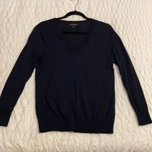 Navy Vneck long sleeve sweater